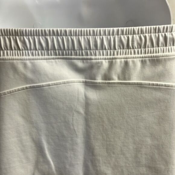 Old Navy Active Dynamic Fleece High Rise Cream A-line Skort w/ Pockets- XL - Picture 6 of 13